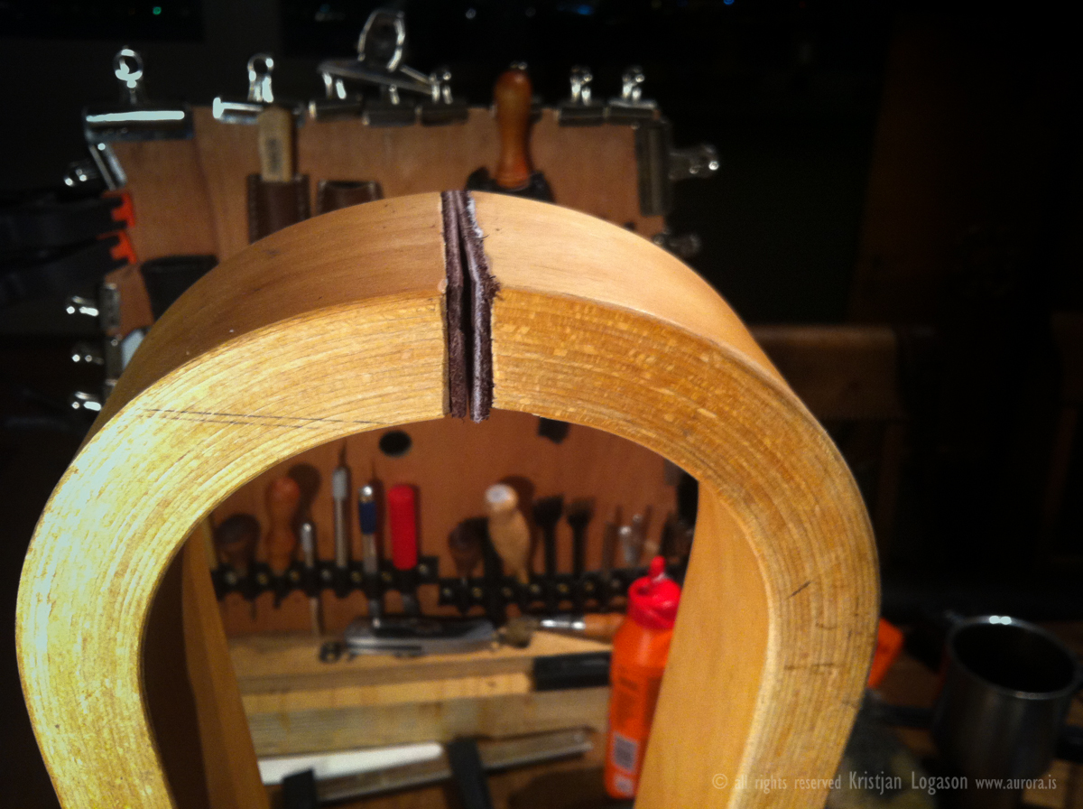 Building a large stitching pony for leather work with out spending a dime  on material –