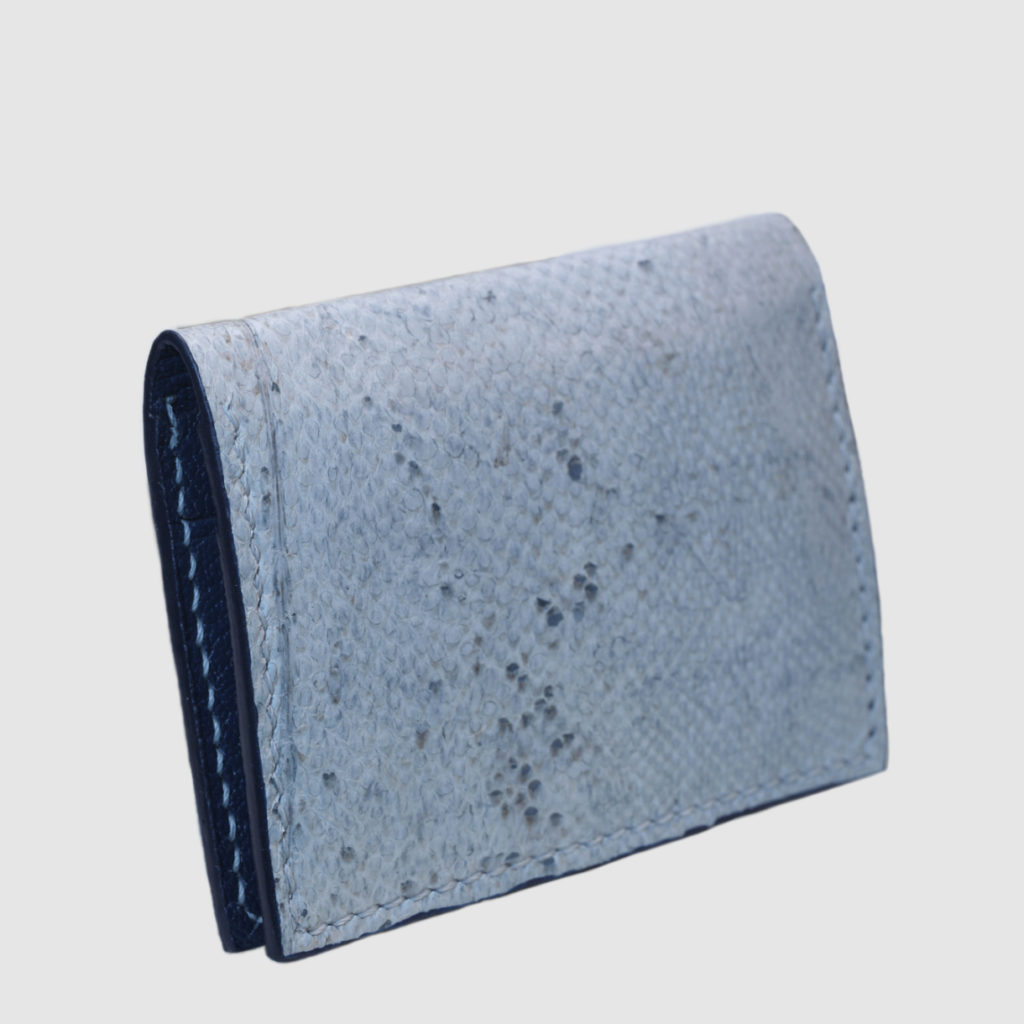 Natural cod bifold fishleather card wallet